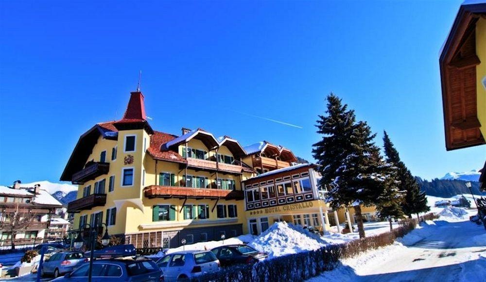 Hotel Cristallo Dobbiaco Exterior photo